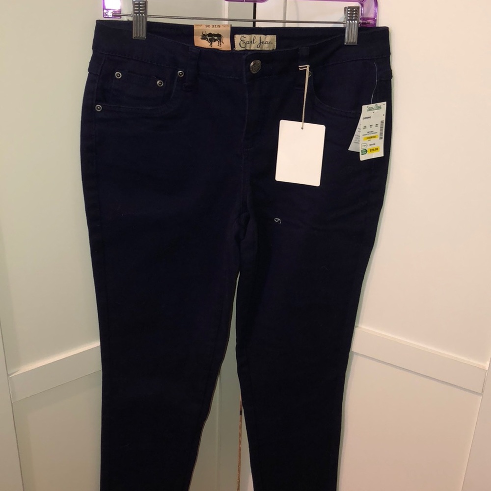 Dark Navy Ankle Jeans